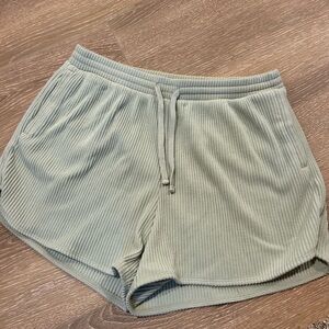 Abercrombie and fitch green shorts